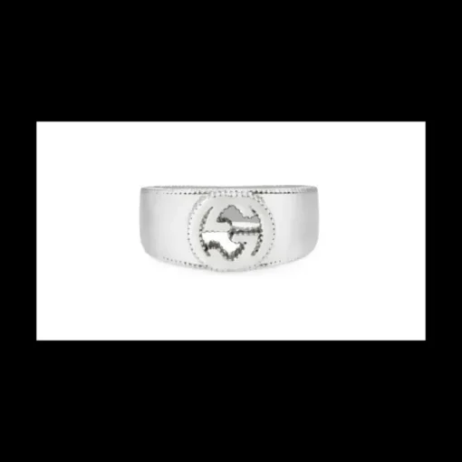 Gucci Anello dettaglio GG in argento