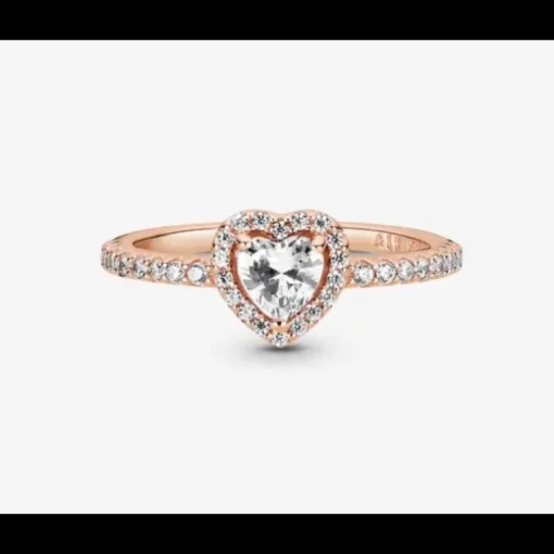 Pandora - Anello con cuore in rilievo scintillante