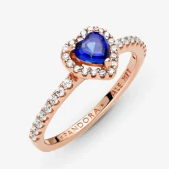 Pandora - Anello con cuore in rilievo blu scintillante